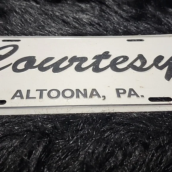 Courtesy Altoona PA License Plate.Like New. VINTAGE. - Picture 4 of 5